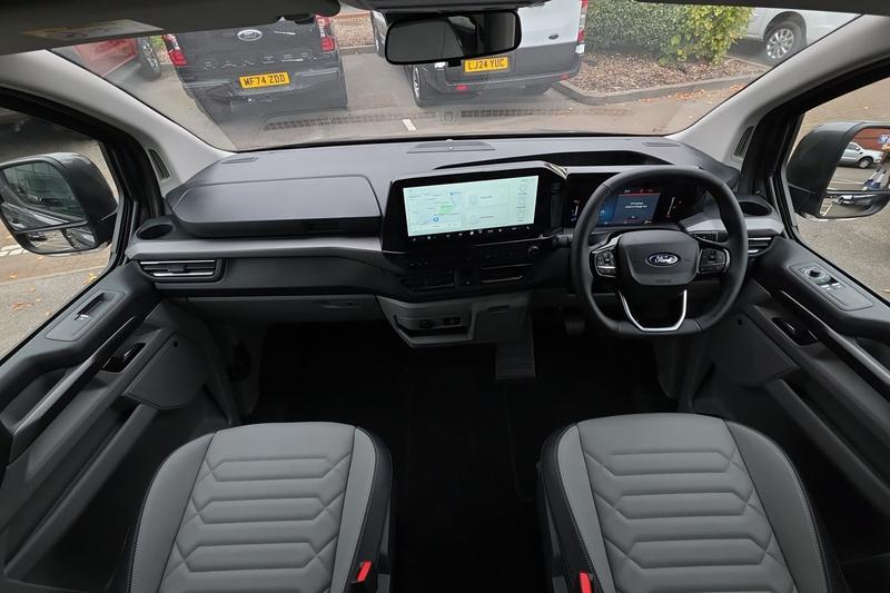 Used Ford Tourneo Custom 2025 for sale - 77435071: Photo 8