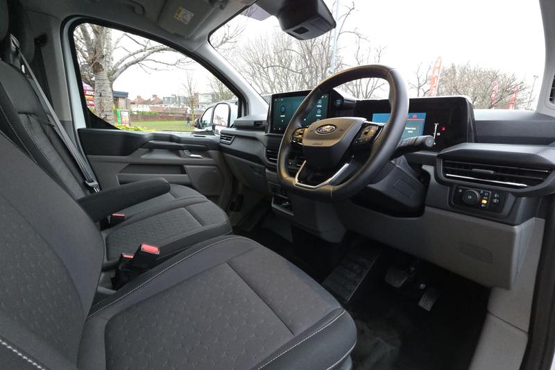 Used Ford Transit Custom 2025 for sale - 77198839: Photo 15