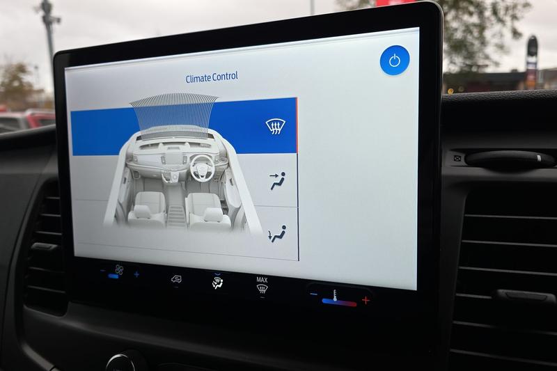 Used Ford Transit 2024 for sale - 76551746: Photo 38