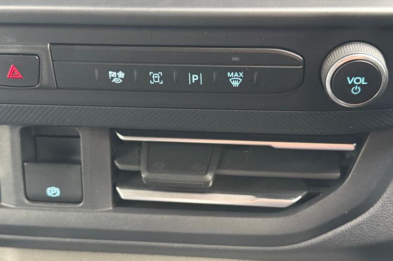 Used Ford Transit Custom 2025 for sale - 76480502: Photo 40