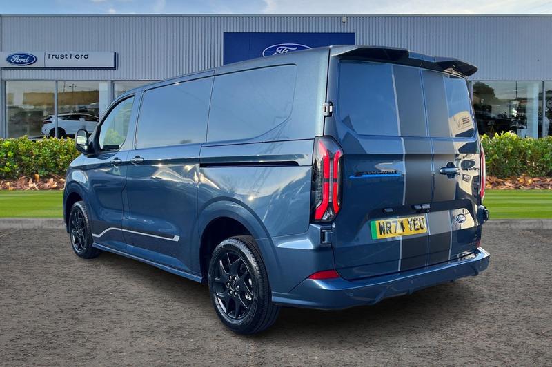Used Ford Transit Custom 2024 for sale - 76545415: Photo 2