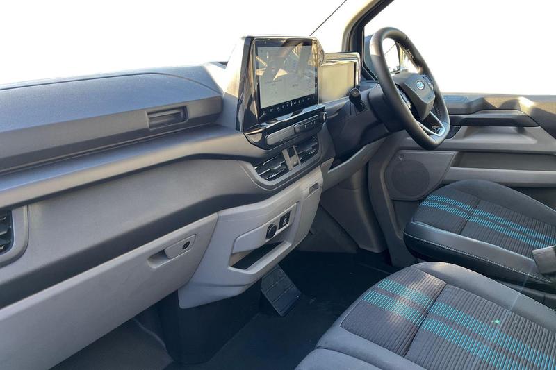 Used Ford Transit Custom 2024 for sale - 76545415: Photo 4