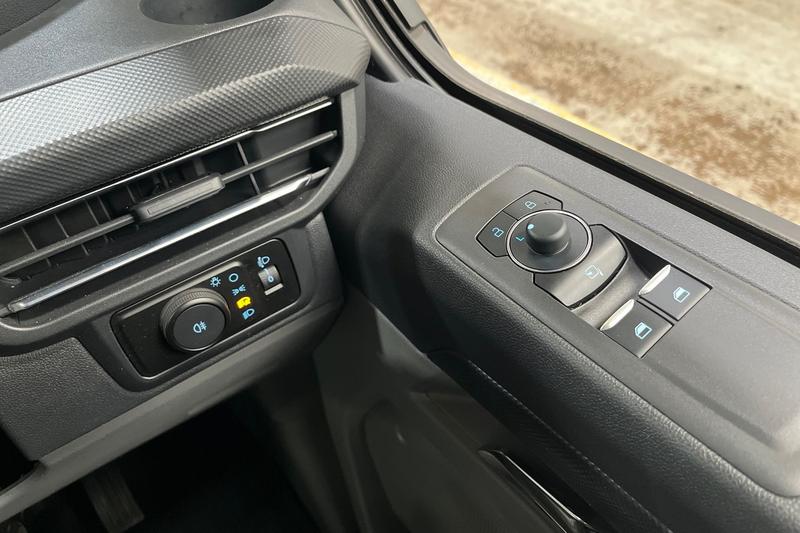 Used Ford Transit Custom 2025 for sale - 77339885: Photo 31