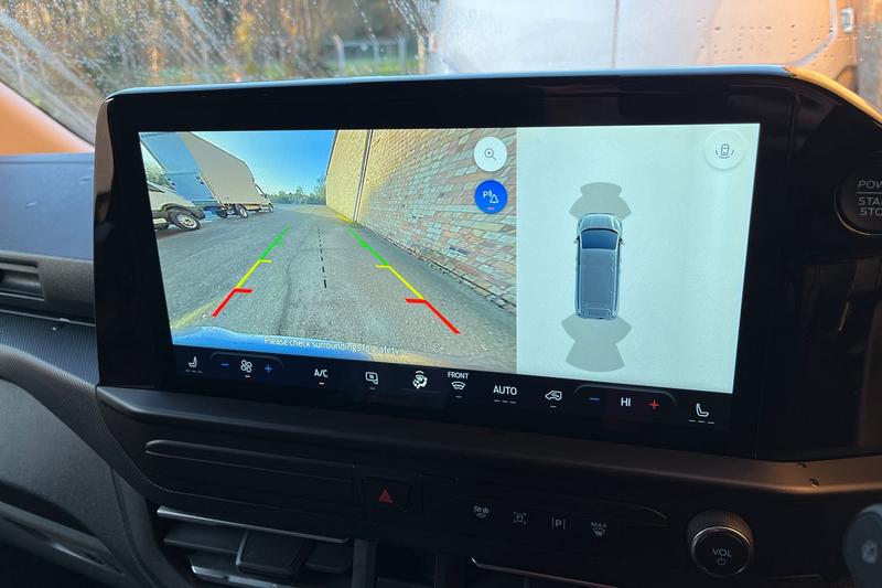 Used Ford Transit Custom 2025 for sale - 76908577: Photo 37