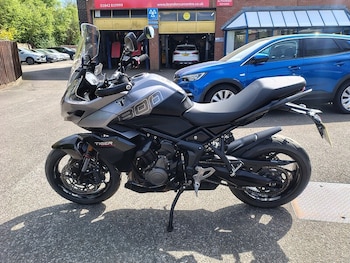 Used Triumph TIGER 2025 for sale - bike-78389064: Photo