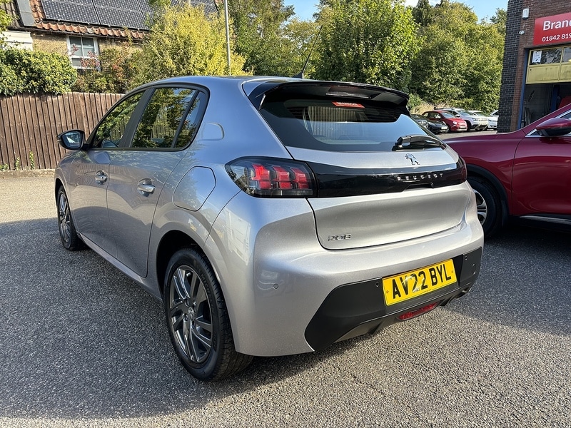 Used Peugeot 208 2022 for sale - 76128105: Photo 4