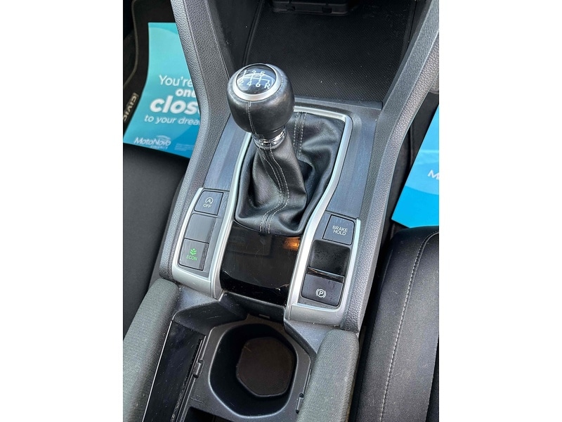Used Honda Civic 2018 for sale - 76128103: Photo 13