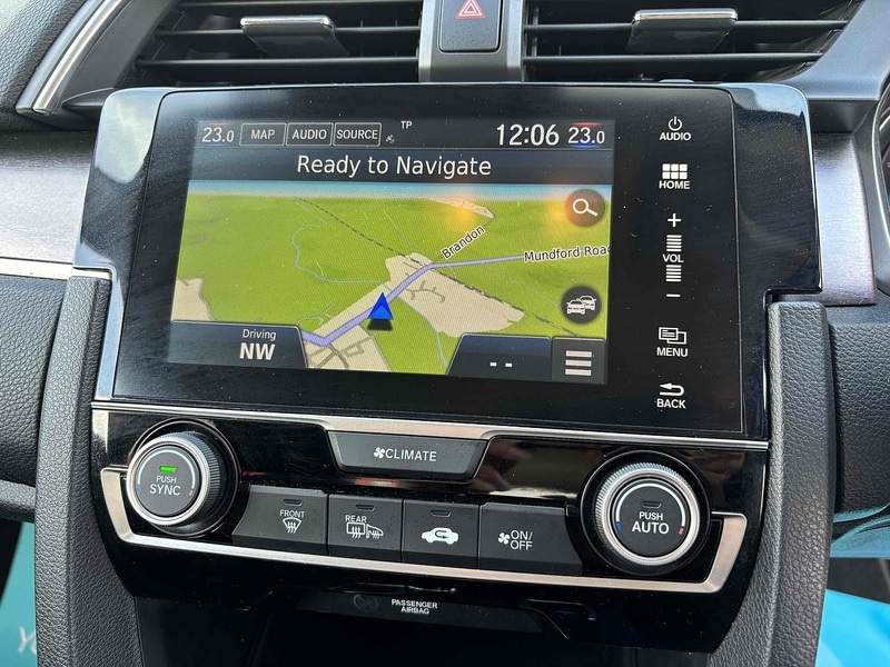 Used Honda Civic 2018 for sale - 76128103: Photo 14