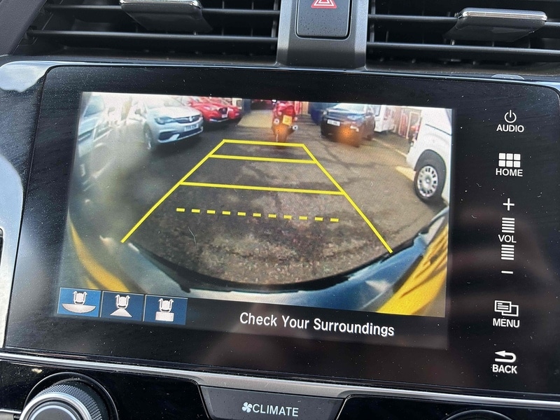 Used Honda Civic 2018 for sale - 76128103: Photo 15