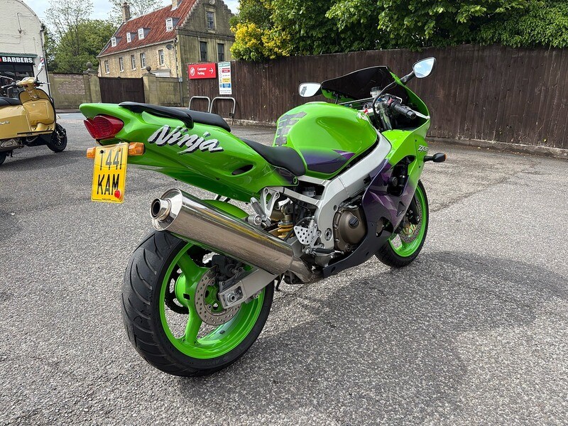 Used Kawasaki NINJA ZX 9 1999 for sale - 78754578: Photo 6