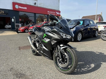 Used Kawasaki Ninja 400 2023 for sale - bike-75616620: Photo