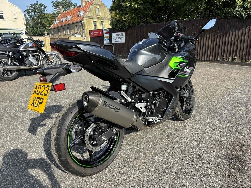 Kawasaki Ninja 400