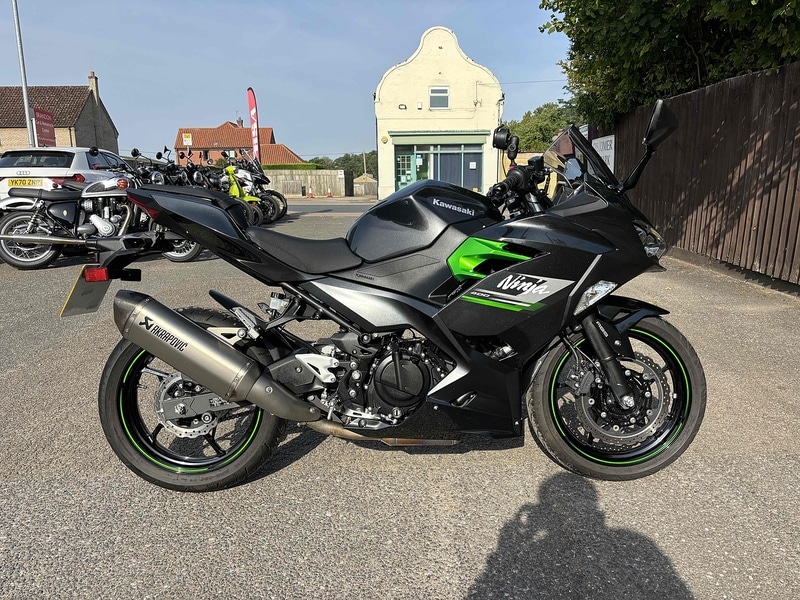 Kawasaki Ninja 400