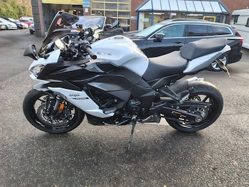 Used Kawasaki Ninja 1000SX 2020 for sale - bike-76946804: Photo