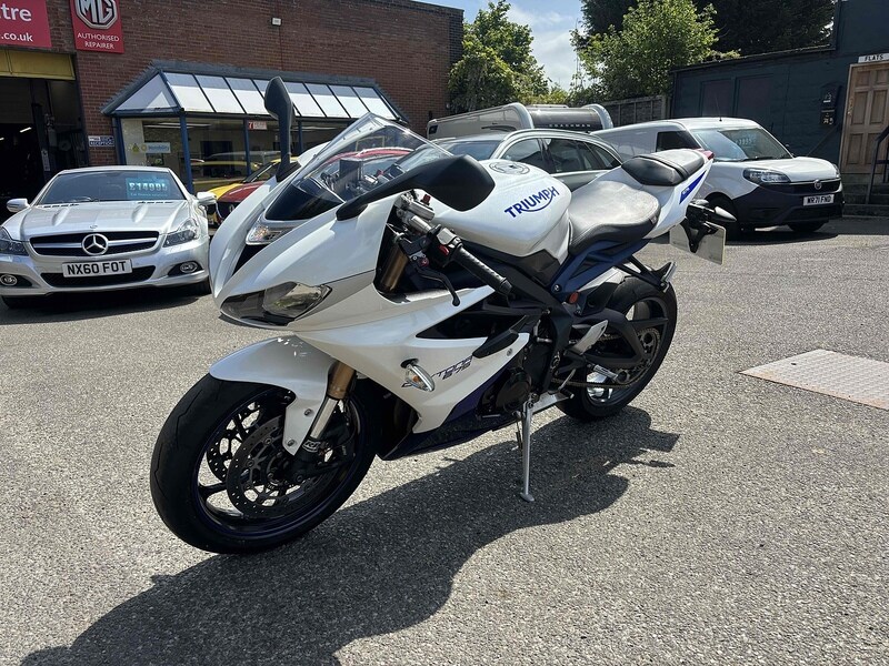 Triumph Daytona 675