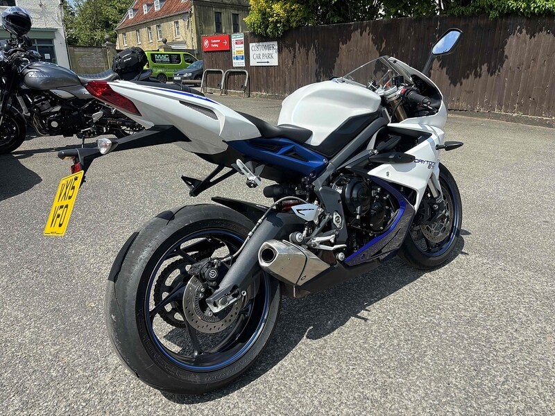 Triumph Daytona 675