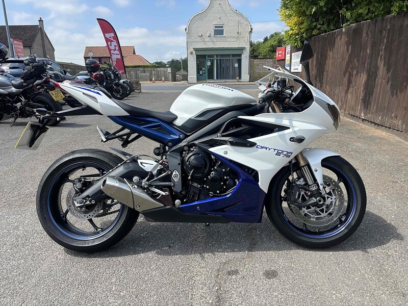 Triumph Daytona 675