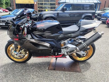 Used Aprilia RSV 1000 2005 for sale - bike-78904550: Photo