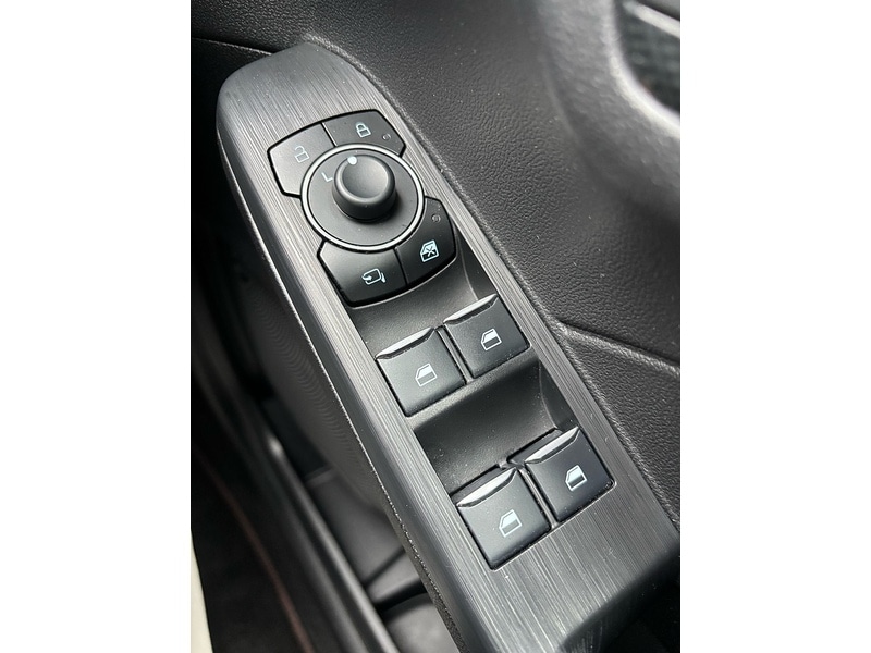 Used Ford Kuga 2023 for sale - 76884520: Photo 21