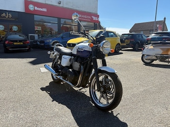 Used Triumph Bonneville 2015 for sale - bike-78464597: Photo