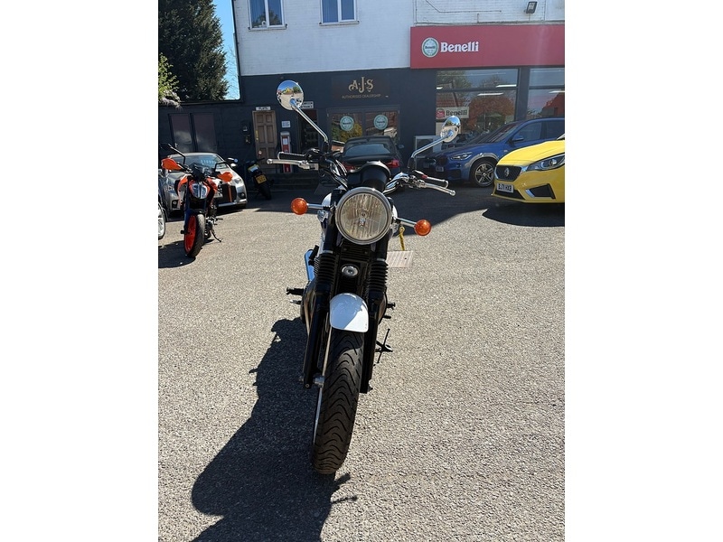 Used Triumph Bonneville 2015 for sale - 78464597: Photo 2