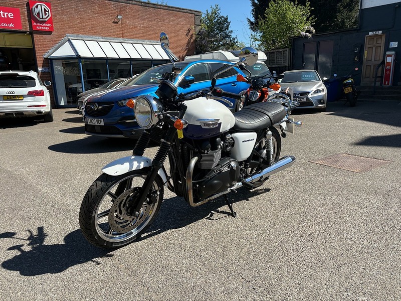Used Triumph Bonneville 2015 for sale - 78464597: Photo 3