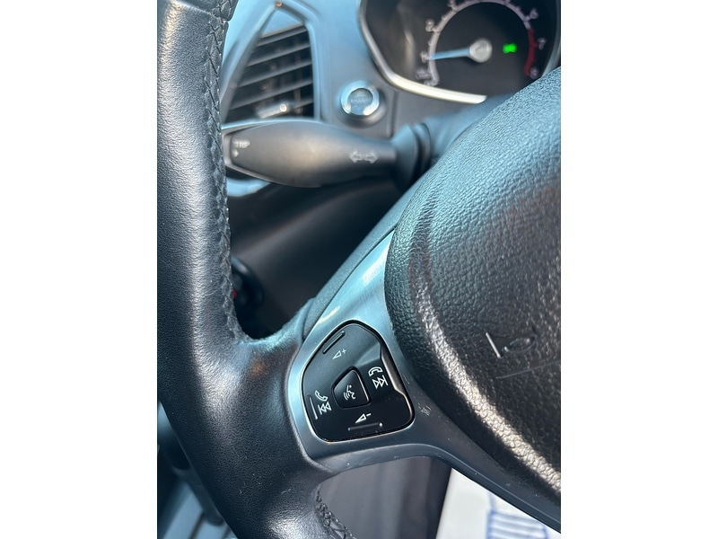 Used Ford Ecosport 2017 for sale - 76910730: Photo 15