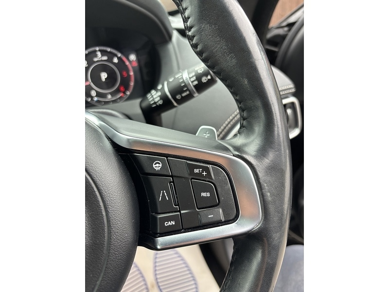 Used Jaguar F-Pace 2020 for sale - 76253246: Photo 20