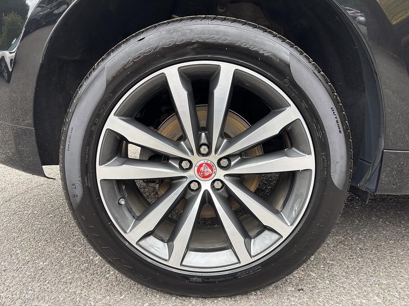 Used Jaguar F-Pace 2020 for sale - 76253246: Photo 8