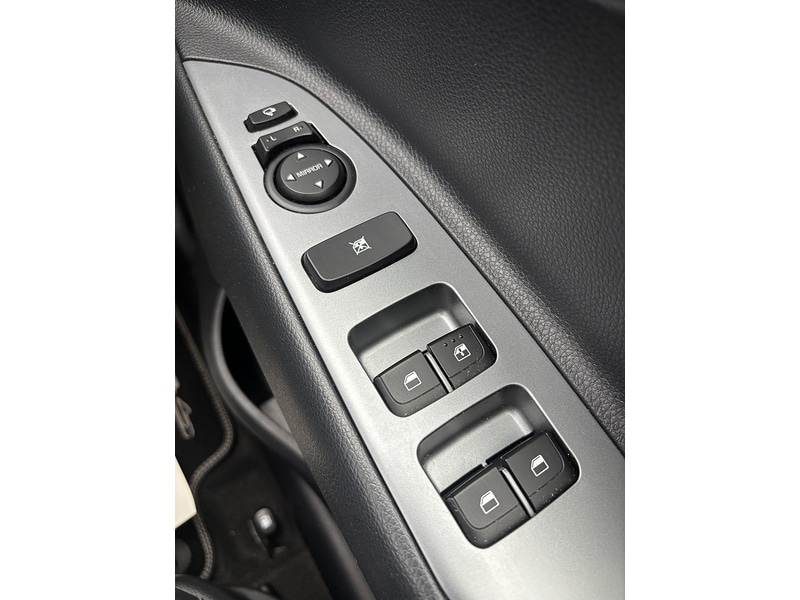 Used Kia Stonic 2021 for sale - 76128083: Photo 18