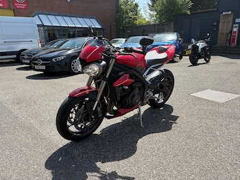 Used Triumph STREET 2017 for sale - bike-78731720: Photo