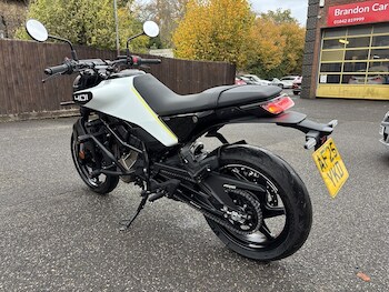 Used Husqvarna Vitpilen 401 2025 for sale - bike-76464454: Photo