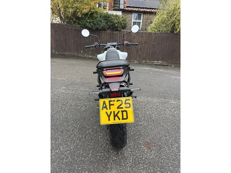 Husqvarna Vitpilen 401