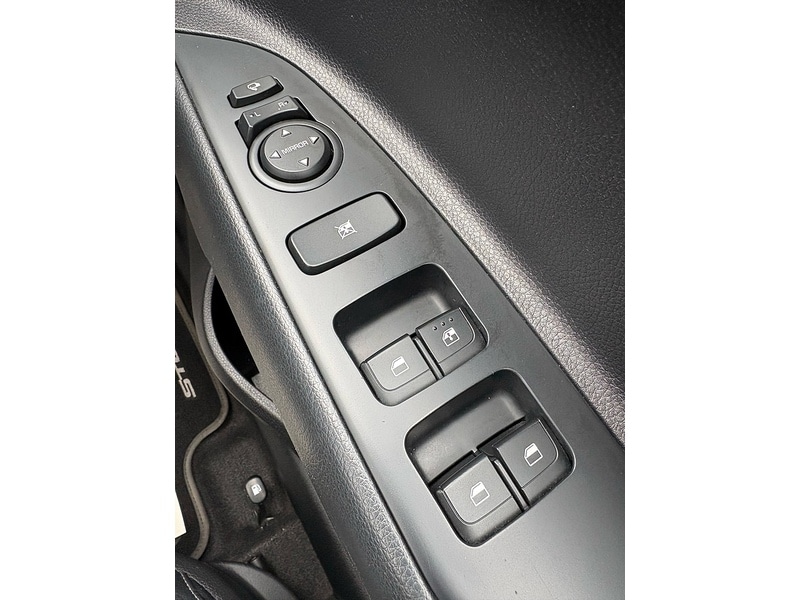 Used Kia Stonic 2019 for sale - 77622089: Photo 18