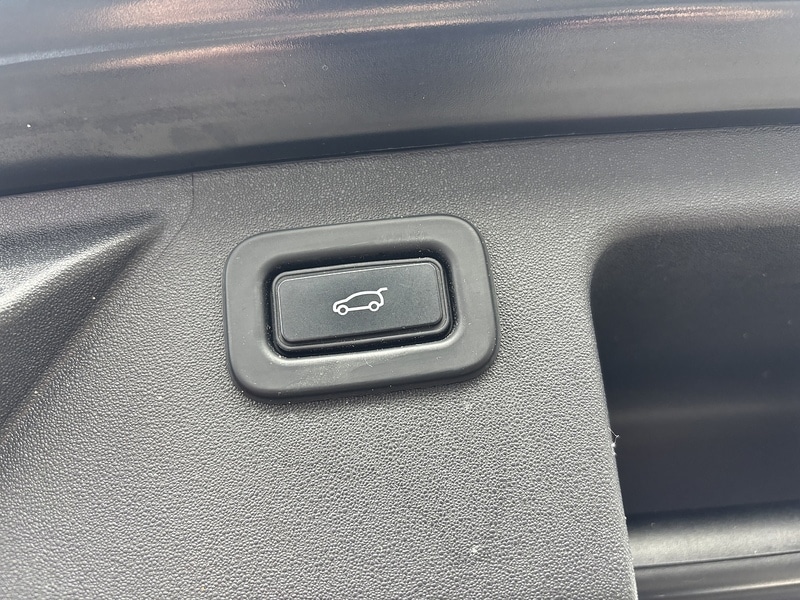 Used Land Rover Discovery Sport 2022 for sale - 76368308: Photo 13