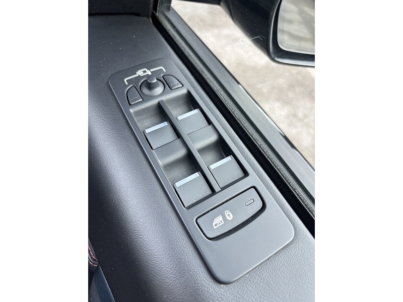 Used Land Rover Discovery Sport 2022 for sale - 76368308: Photo 17