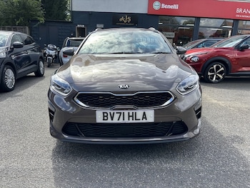 Used Kia Ceed 2021 for sale - 76128106: Photo 2