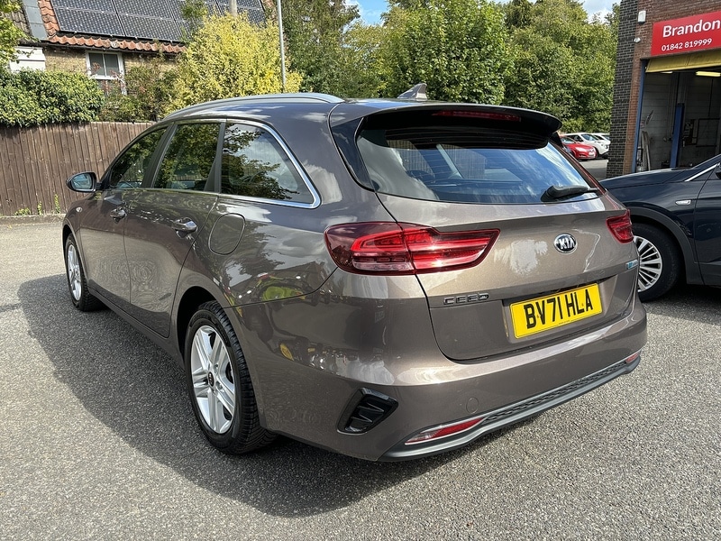 Used Kia Ceed 2021 for sale - 76128106: Photo 4