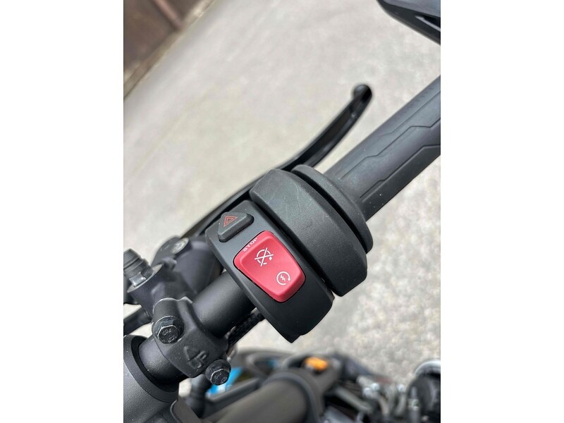 CFMOTO 700CL-X Sport