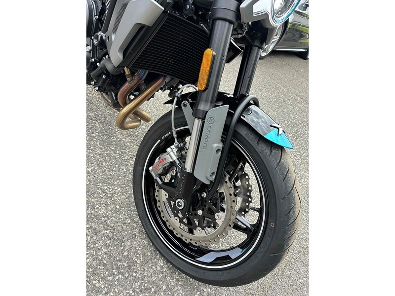 CFMOTO 700CL-X Sport