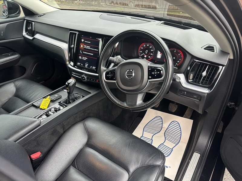 Used Volvo V60 2018 for sale - 76924060: Photo 10