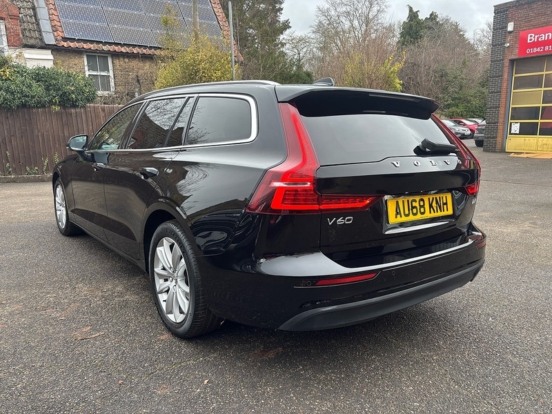 Used Volvo V60 2018 for sale - 76924060: Photo 4