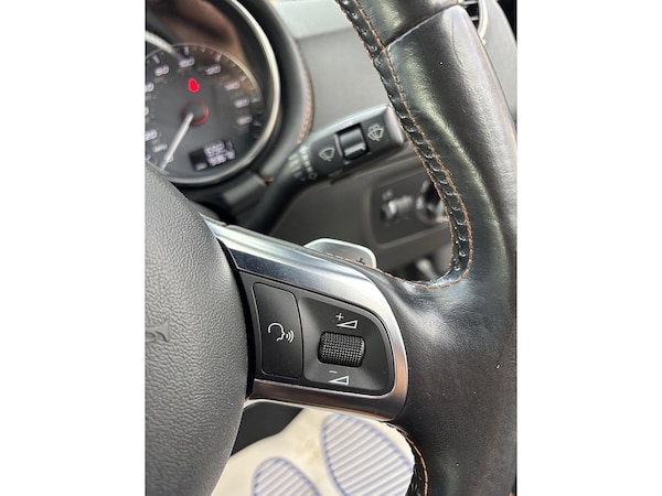 Used Audi TT 2011 for sale - 76304471: Photo 15