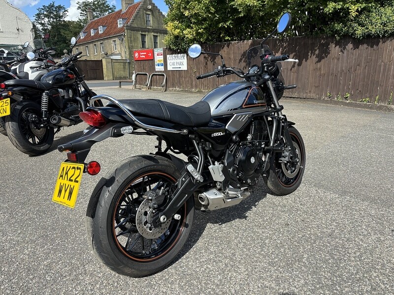 Kawasaki Z650 RS