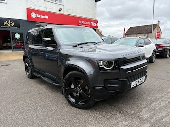 Used Land Rover Defender 110 2024 for sale - 78800023: Photo
