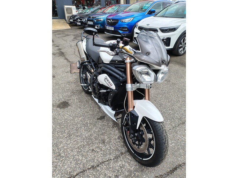 Used Triumph SPEED 2014 for sale - 78847429: Photo 2