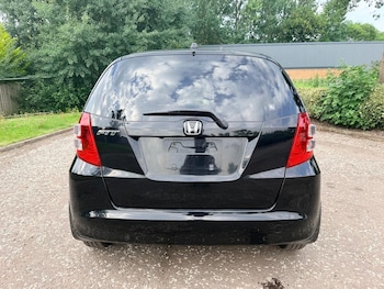Used Honda Jazz 2009 for sale - 79106140: Photo