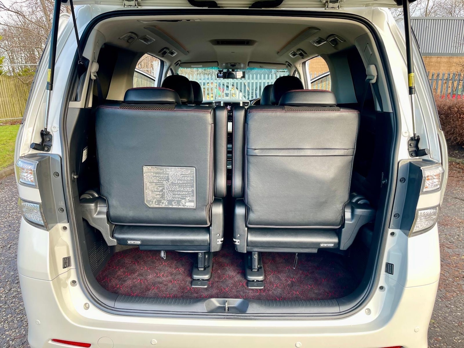 Used Toyota Vellfire 2013 for sale - 77052298: Photo 11