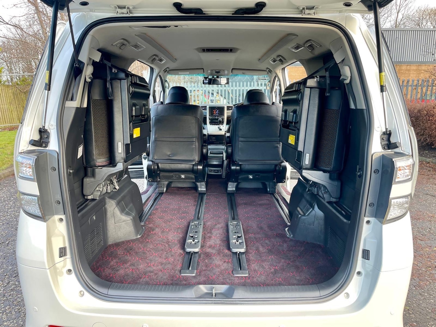 Used Toyota Vellfire 2013 for sale - 77052298: Photo 13