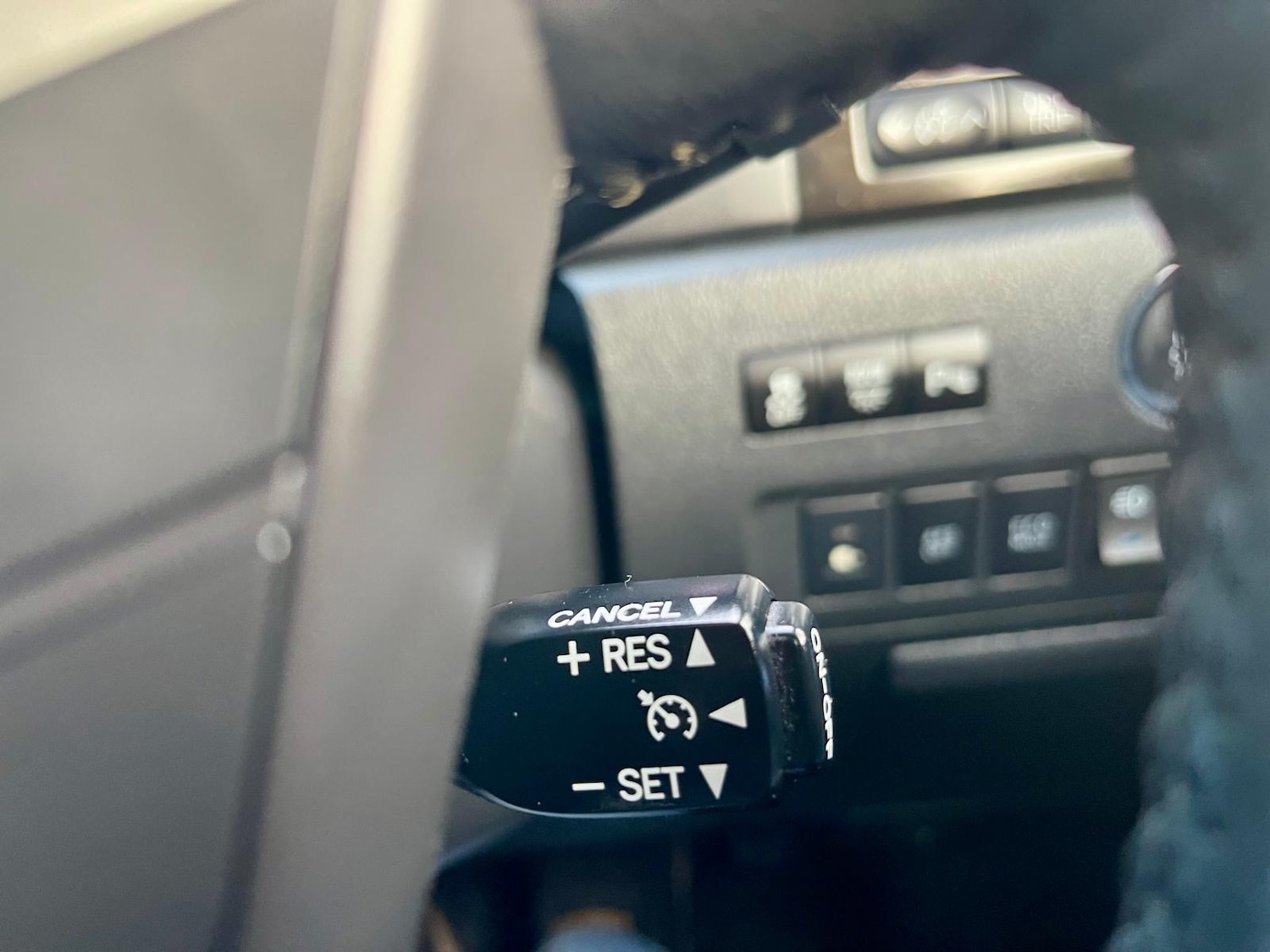 Used Toyota Vellfire 2013 for sale - 77052298: Photo 22